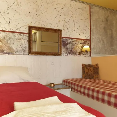 Art Deco And Next To Each Other For 7 People Hersonissos (Crete)